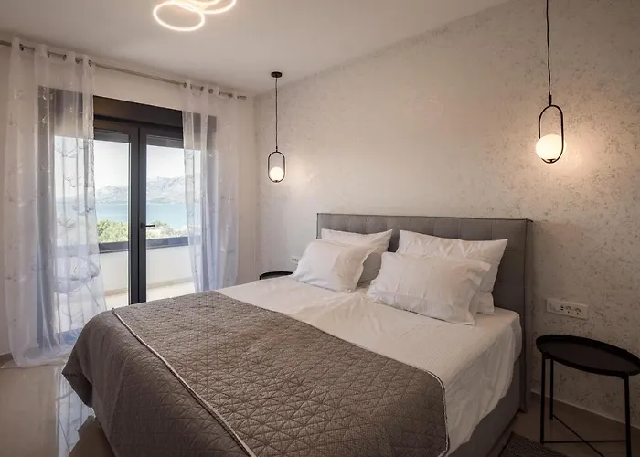 Stellante * Ясенице