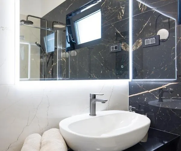 Stellante Ясенице