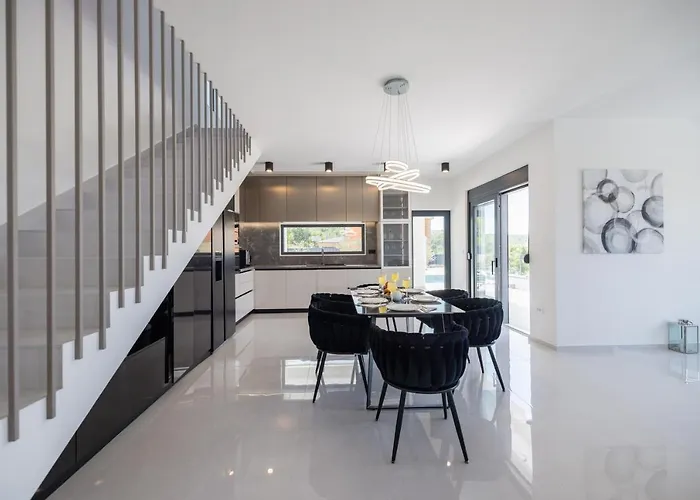 Stellante Вилла *