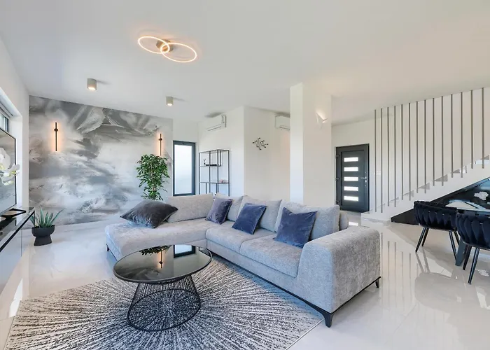 Stellante * Ясенице